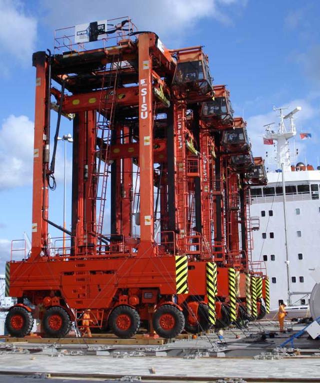 WEBSAVED Spliethoff Cranes Transport Small